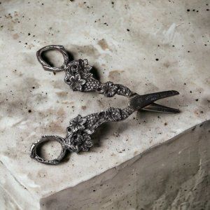 Vintage Ornate Grapevine EP Brass silverplated Grapevine Scissors Portugal